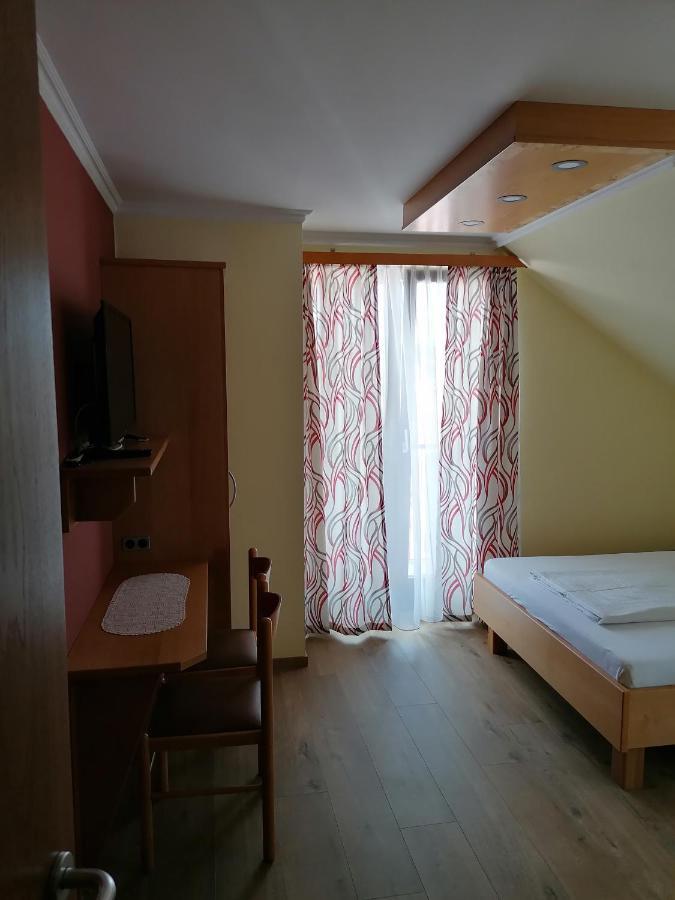 Kirchenwirt Mirth Hotel Eltendorf Bagian luar foto